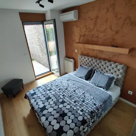 Apartament Garden House Lux