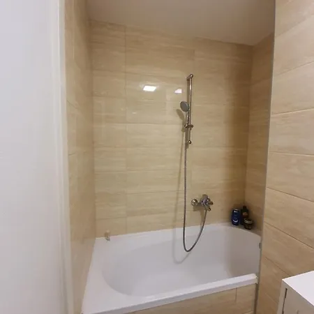 Apartment Garden House Lux Belgrade