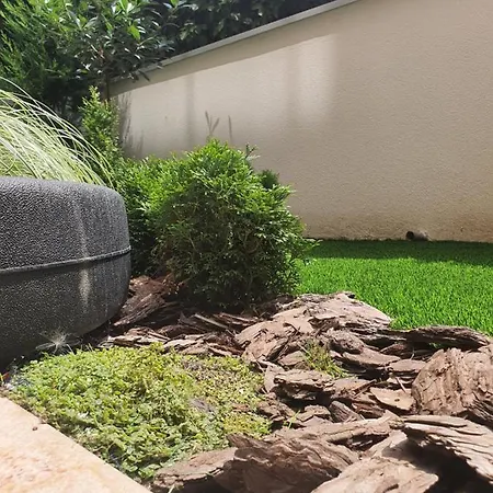 Apartment Garden House Lux Belgrade